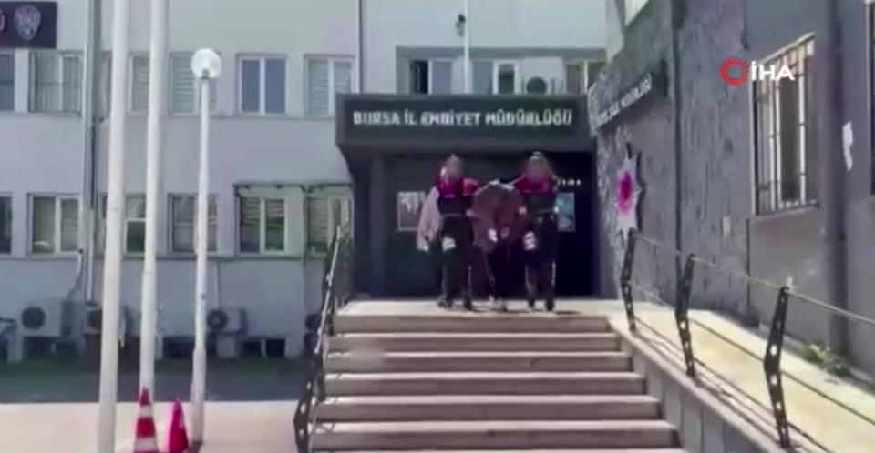 TikTok canlı yayını kanlı bitti: Genç kadın yüzünden bıçaklandı