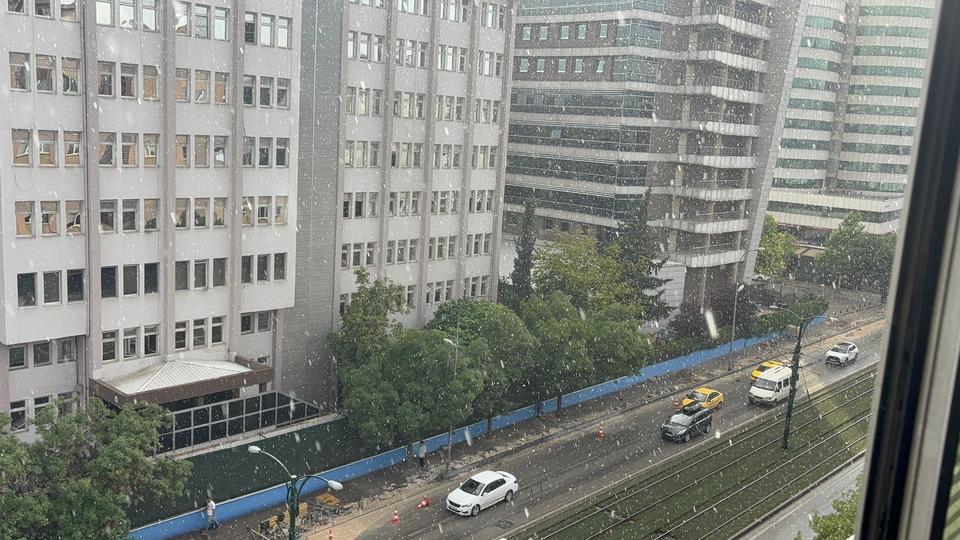 Yaz yağmuru, yaşamı olumsuz etkiledi