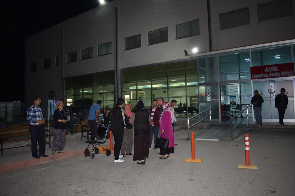 Otobüs ile minibüs çarpıştı: 5 yaralı