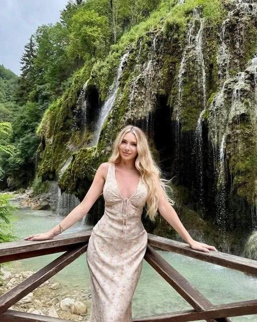 ÜNLÜ SANATÇI OTİLİA, GİRESUN'A HAYRAN KALDI