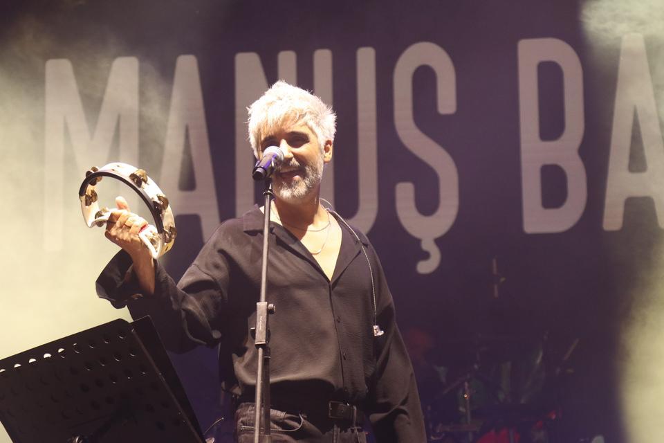 MANUŞ BABA, DEMOT'TA HAYRANLARIYLA BİR ARAYA GELDİ