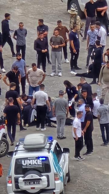 HAKKARİ'DE MİDİBÜS DEVRİLDİ, 6 ASKER YARALANDI
