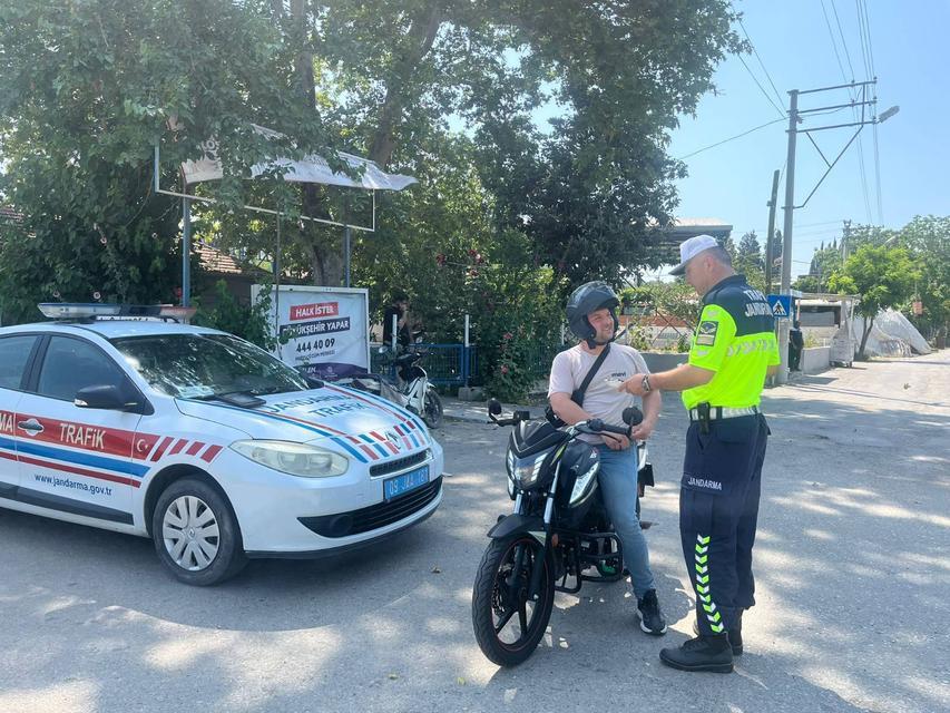 Aydın'da jandarmadan sürücülere güvenlik çağrısı