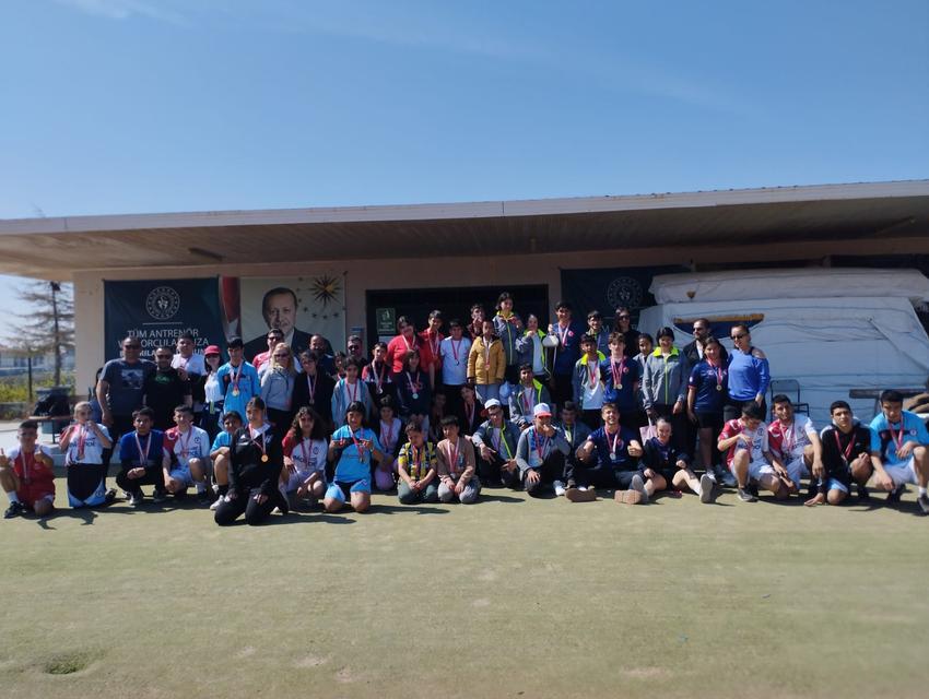 Özel sporcular Kardeşköy’de yeteneklerini sergiledi