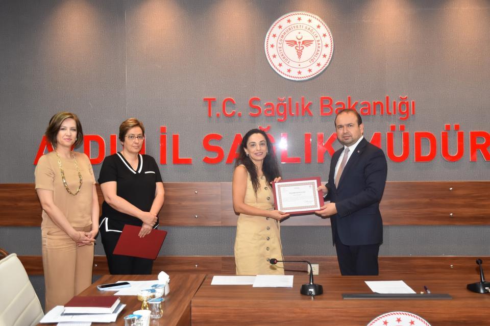 Aydında ambulans hizmetlerinde başarılı personele palket verildi