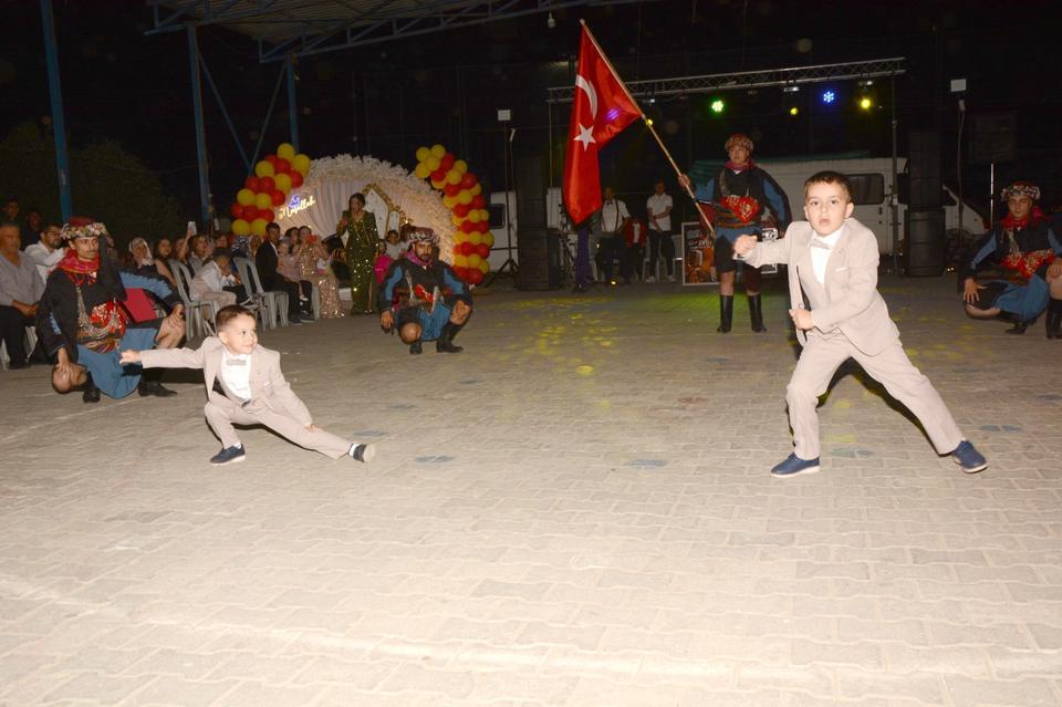 Toprak ve Tezcan’a görkemli sünnet töreni