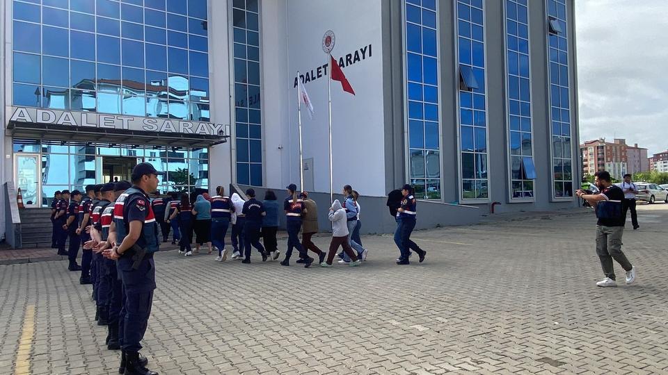 Fuhuş operasyonunda 12 kadın kurtarıldı