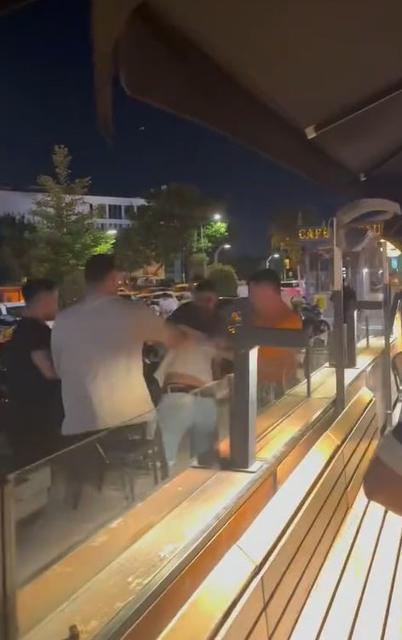 Kahve zincirinde yumruklar konuştu
