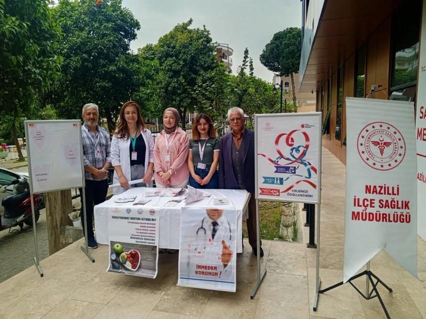 Nazilli’de kalp sağlığı haftası kapsamında bilgilendirme standı kuruldu