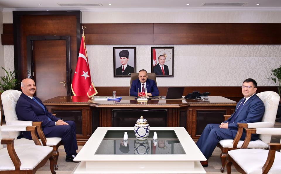 Aydın'ın yeni vali yardımcıları göreve başladı