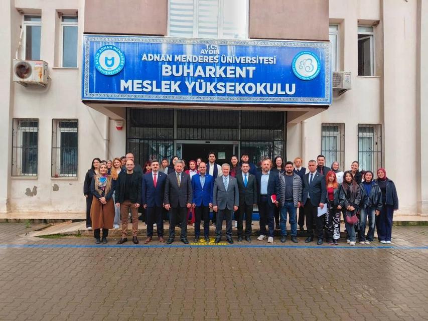 Buharkent MYO’da Girişimcilik Zirvesi gerçekleştirildi