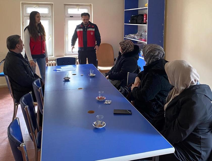 Emet’te okul personeline özel hijyen eğitimi verildi