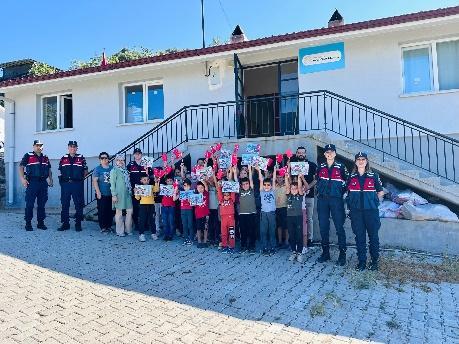 Jandarma’dan İncirliovalı öğrencilere anlamlı ziyaret