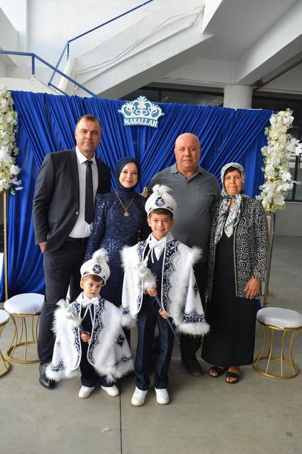 Hasan Eymen ve Selim Aybars erkekliğe ilk adımı attı