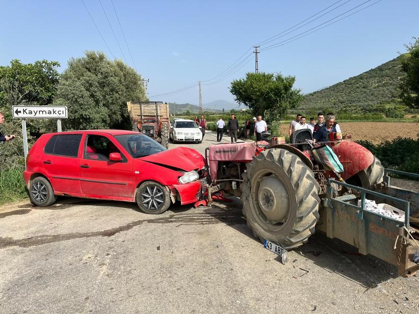 Ödemiş'te trafik kazası: 4 kişi yaralandı