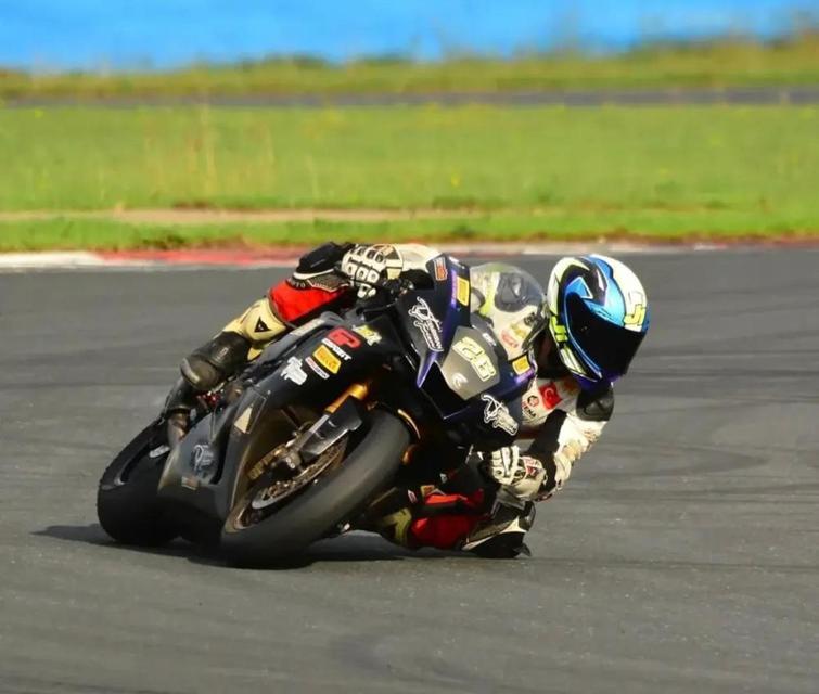 Şampiyon motosikletçi, trafik kazasında hayatını kaybetti