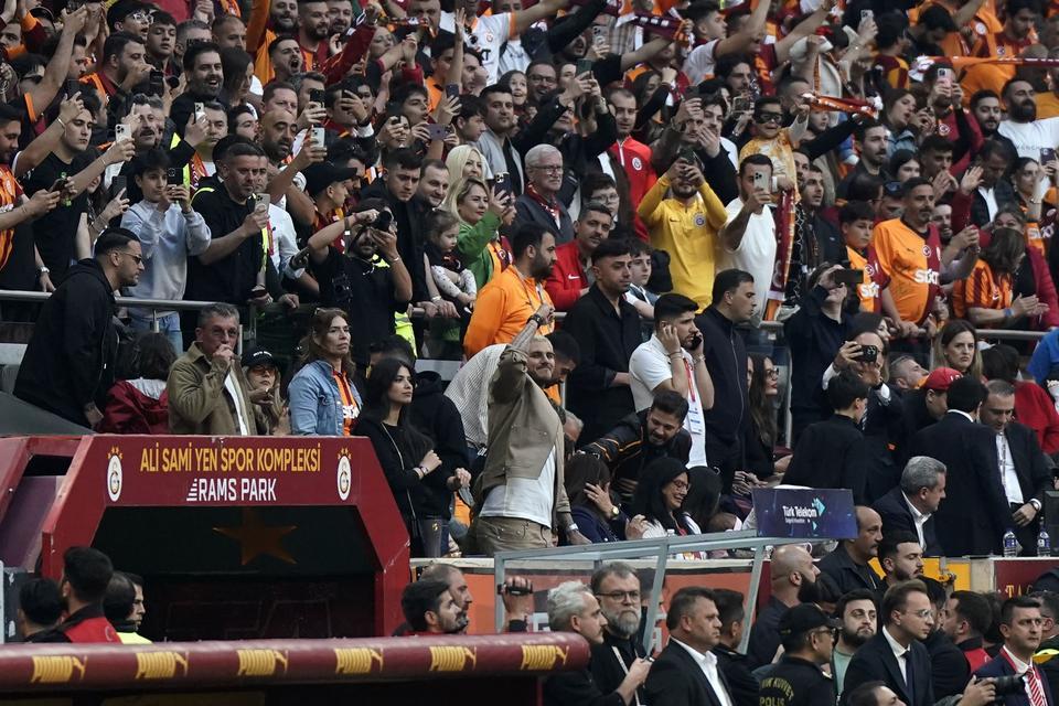 TRENDYOL SÜPER LİG: GALATASARAY: 2 - KAYSERİSPOR: 0 (İLK YARI)