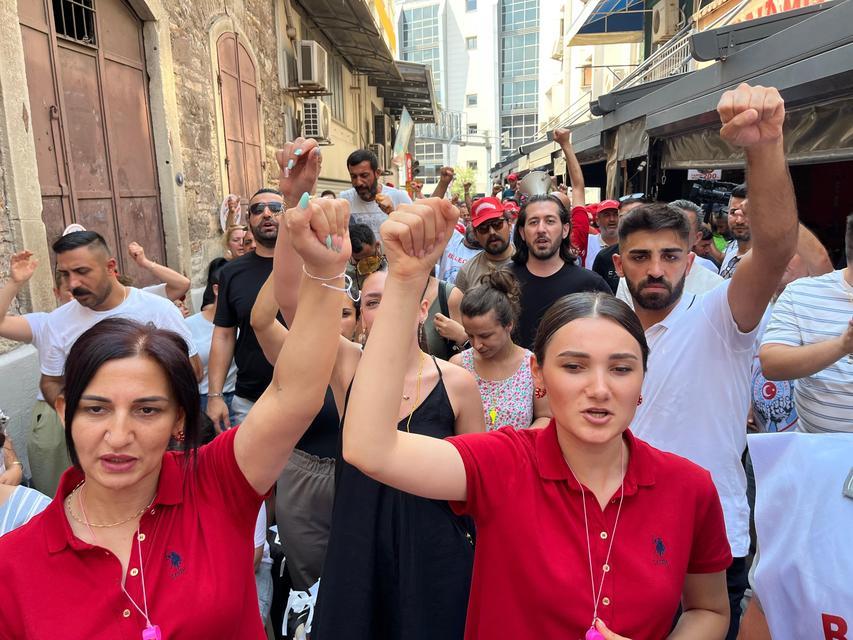 Büyükşehir Belediyesi'nde işçiler eylemde