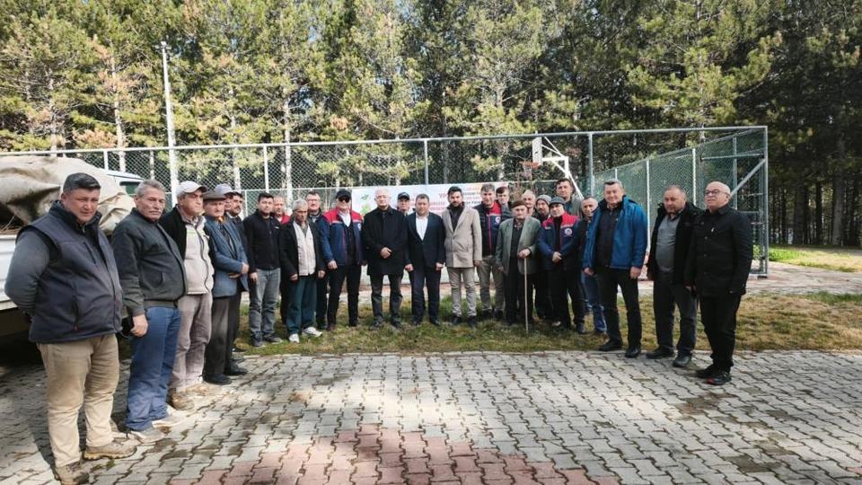 Aydın'da bin 200 adet kestane fidanı dağıtıldı