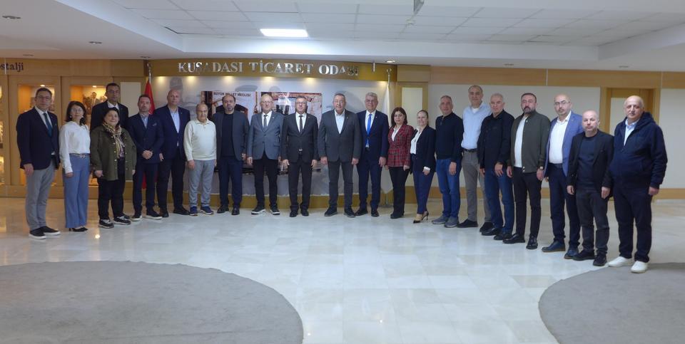 İş dünyası temsilcileri Kuşadası’nda buluştu
