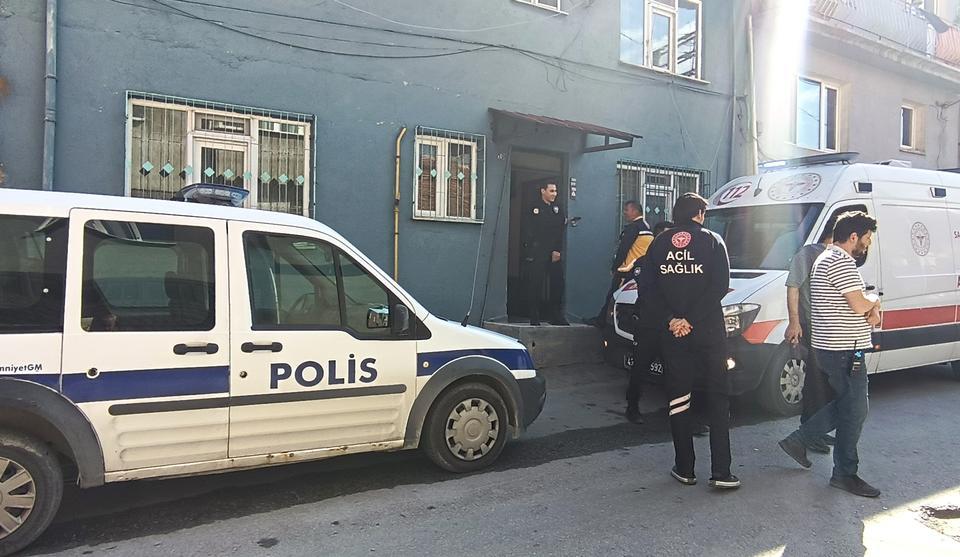 Genç muhasebeci bilgisayar başında ölü bulundu