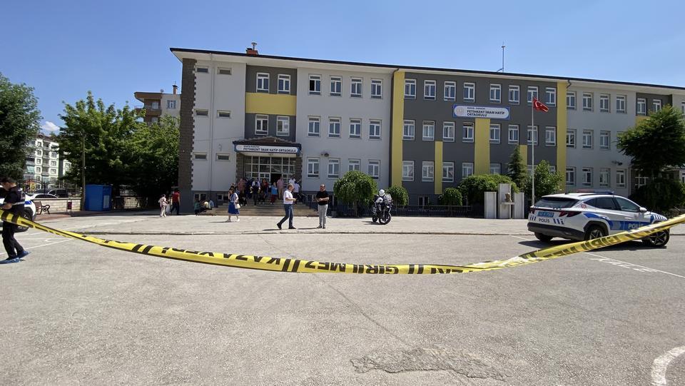 KONYA'DA BİR ÖĞRETMEN OKULDA UĞRADIĞI SİLAHLI SALDIRIDA HAYATINI KAYBETTİ