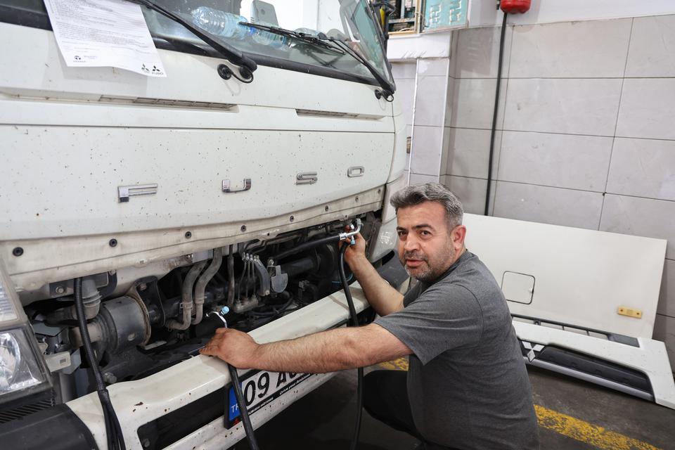 Aydın'ın bunaltıcı sıcağı iş kapısı oldu