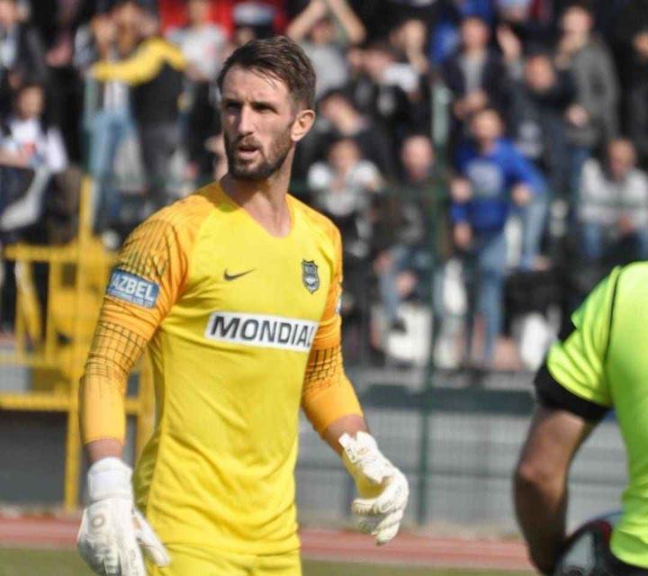 Eski şampiyon kaleci Naz Naz'a geri döndü