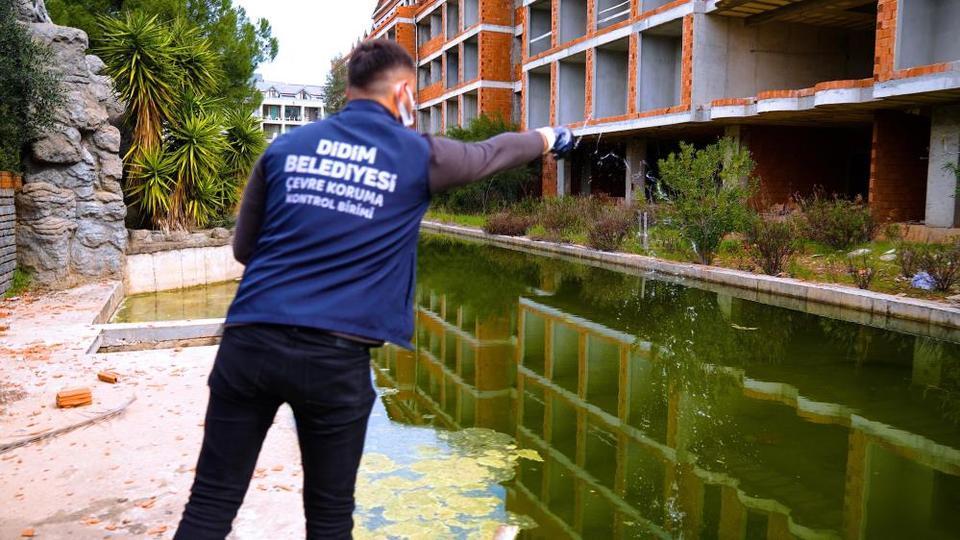 Didim Belediyesi’nden sinekle mücadele