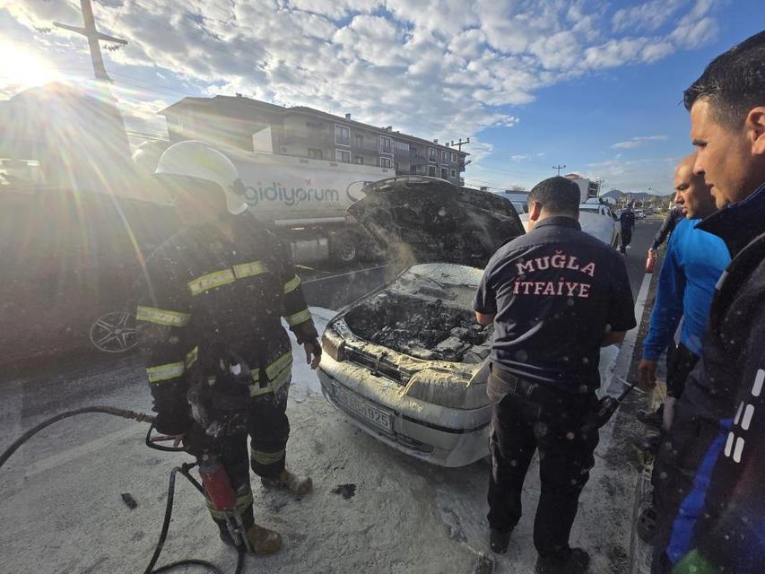 Araç yangını korkuttu