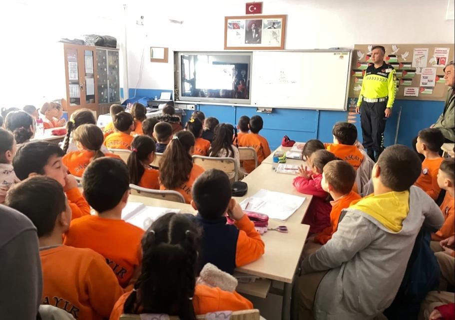 Başçayır İlkokulu öğrencileri bilinçlendirildi