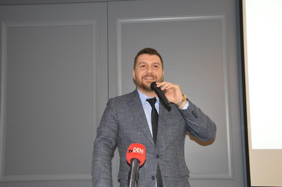 AY-SİAD Başkanı Fırat Barışık