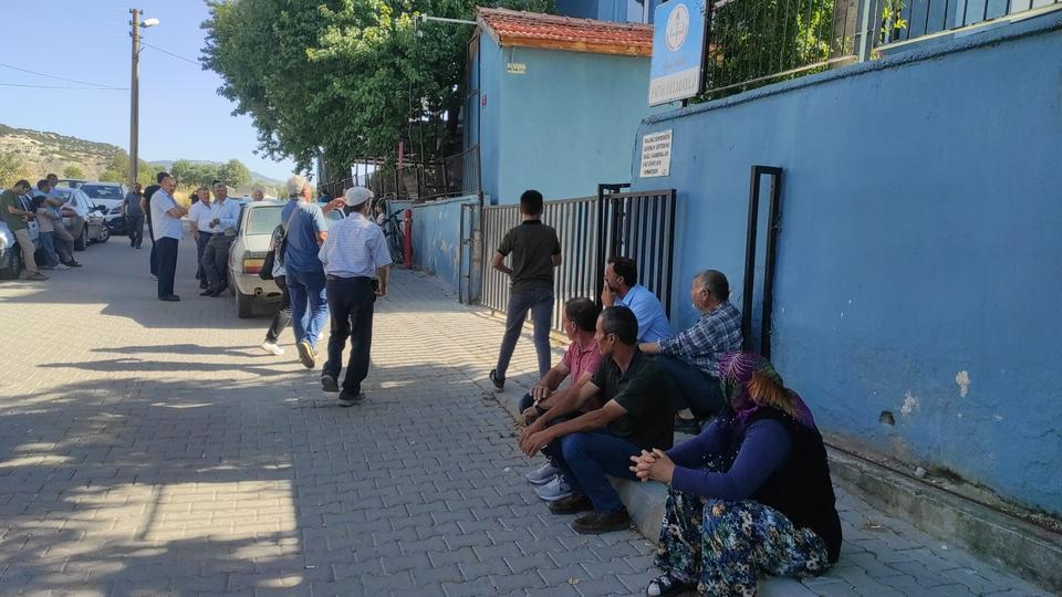 SELENDİ'DE 184 ÖĞRENCİ TER DÖKTÜ