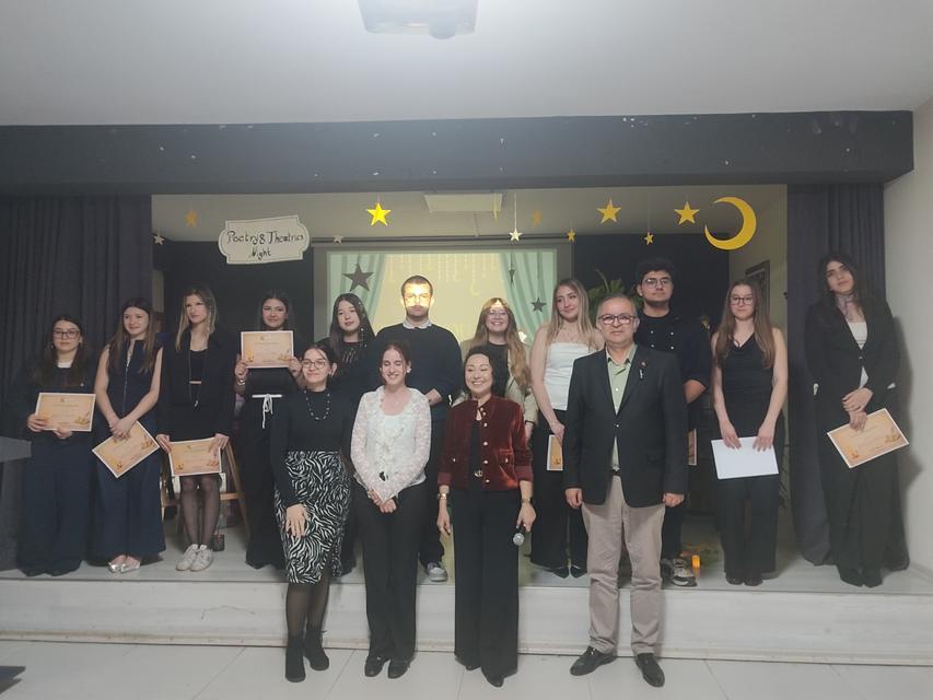 Aydın’da eğitim ve sanat buluştu: Tiyatral şiir dinletisine yoğun ilgi