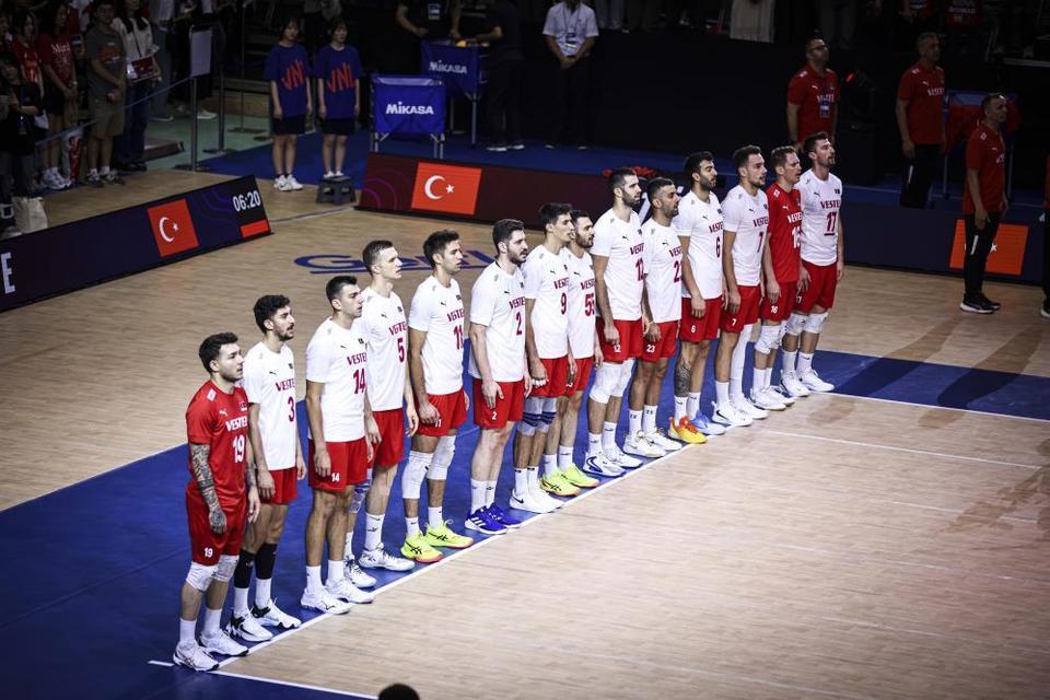 A Milli Erkek Voleybol Takımı, Arjantin'e 3-2 mağlup oldu