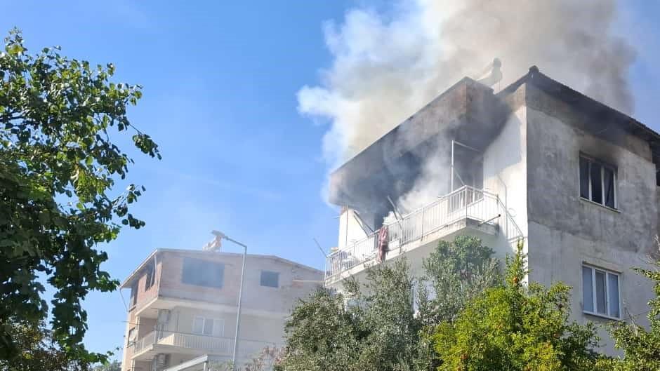 KÖŞK'TEKİ EV YANGINI KORKUTTU: 2 ÇOCUK DUMANDAN ETKİLENDİ