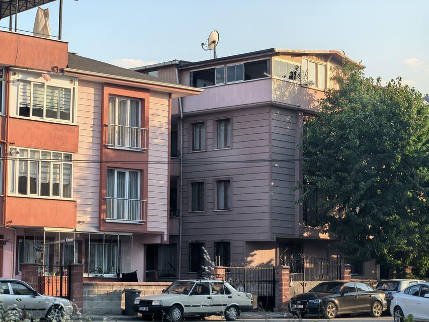 2 yaşındaki çocuk, 3. kattan düştü