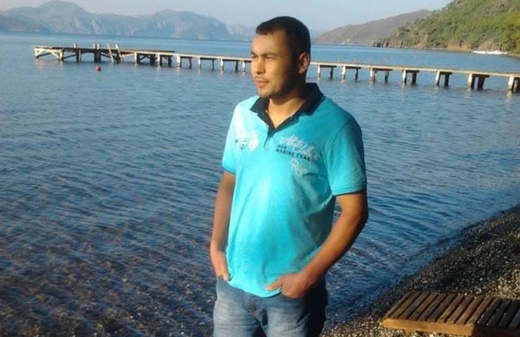 TİCARİ ARAÇ ZEYTİNLİĞE UÇTU: 1 ÖLÜ