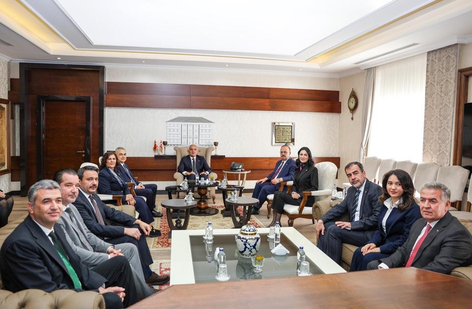 Bakan Ersoy’un ikinci durağı Aydın Valiliği oldu