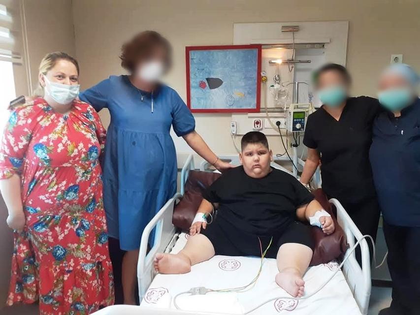YAĞIZ'IN İNANILMAZ DEĞİŞİMİ: 5 YAŞINDA 90 KİLOYDU, 11 YAŞINDA 40 KİLO