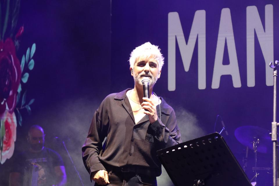 MANUŞ BABA, DEMOT'TA HAYRANLARIYLA BİR ARAYA GELDİ