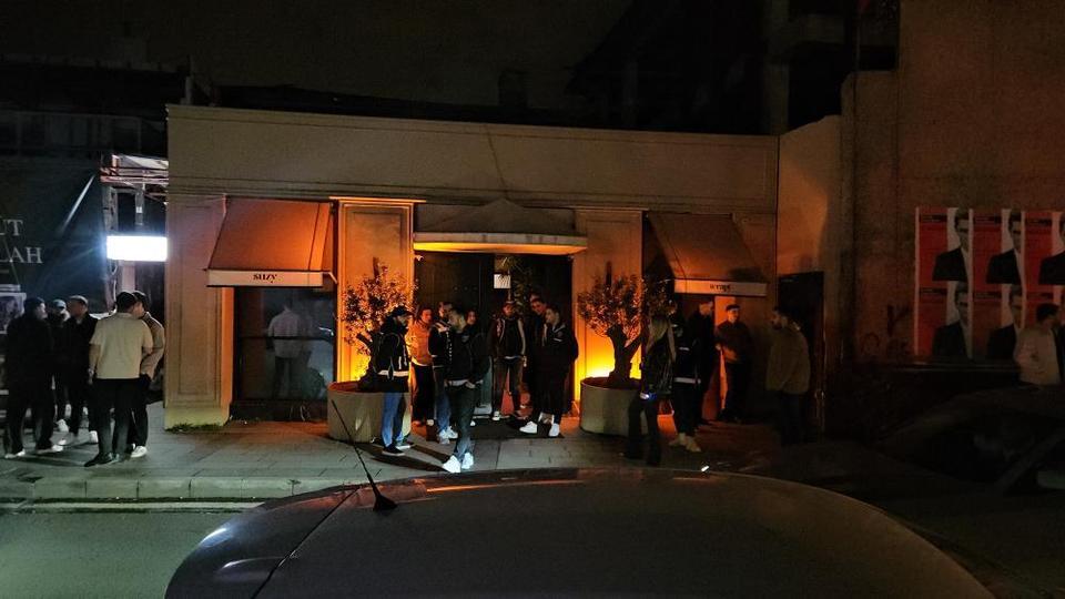 2 eğlence mekanında daha uyuşturucu operasyonu: Ünlü isimler gözaltında