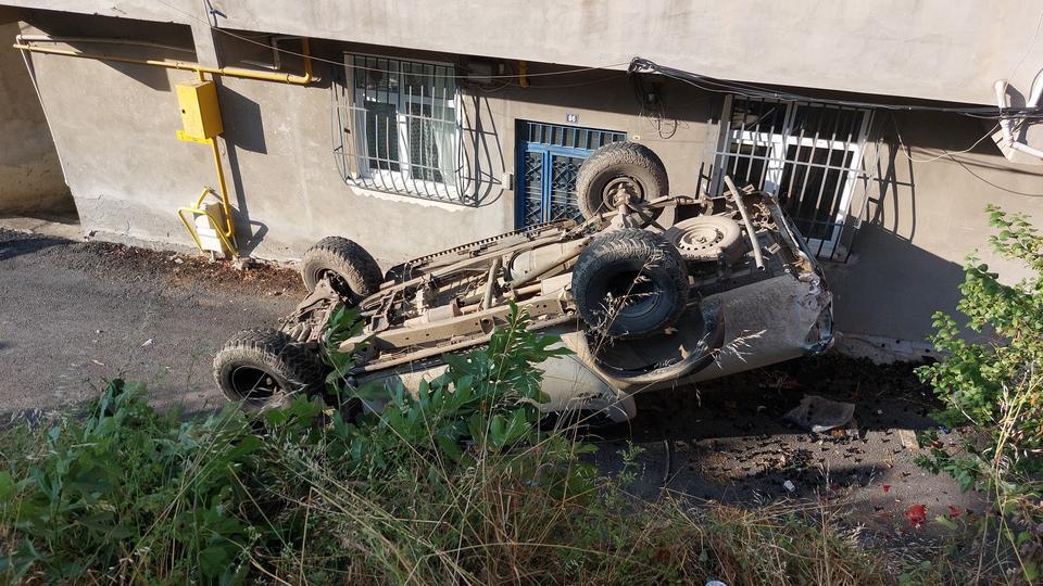 Rampada kayan kamyonet çocuğa çarptı