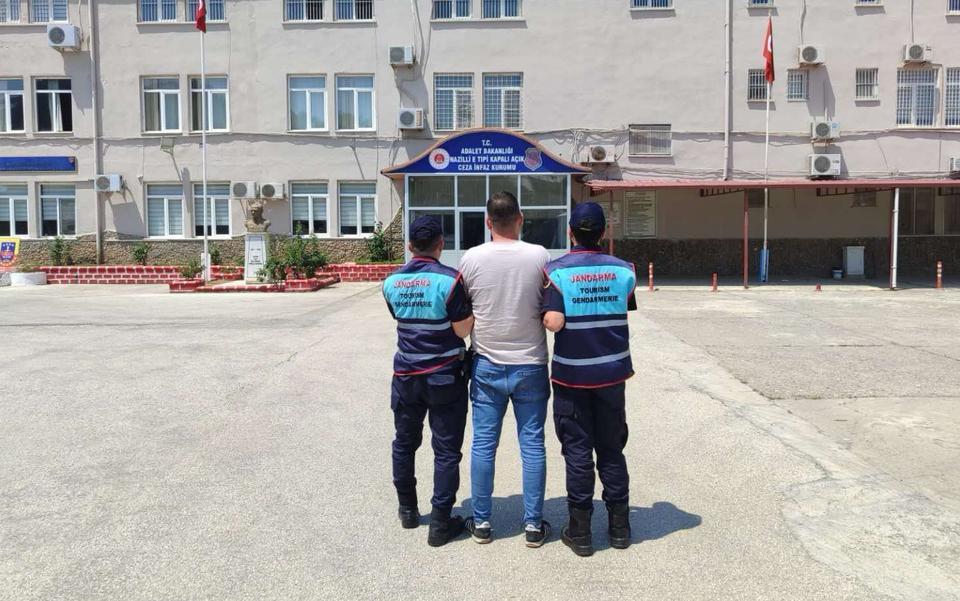 Aydın’da aranan zanlı gece operasyonuyla yakalandı