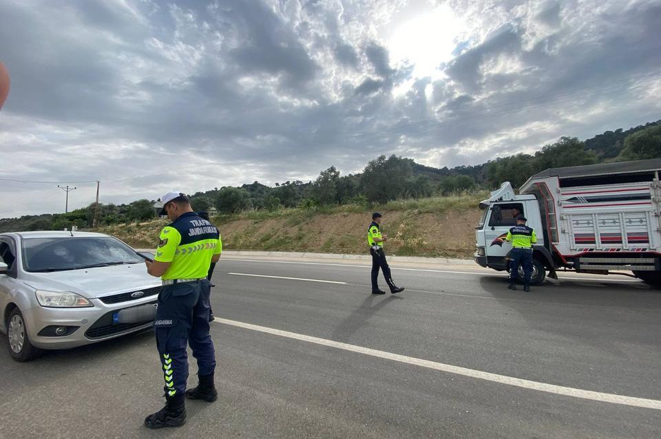 Köşk’te kurallara uymayan sürücülere ceza kesildi