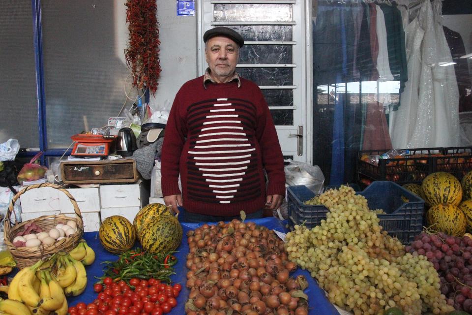 ÇİKOLATA TADINDA ŞİFA KAYNAĞI MUŞMULA VATANDAŞLARDAN İLGİ GÖRÜYOR