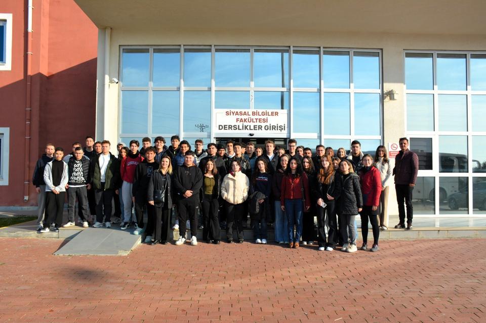 Lise öğrencileri ADÜ'yü gezdi