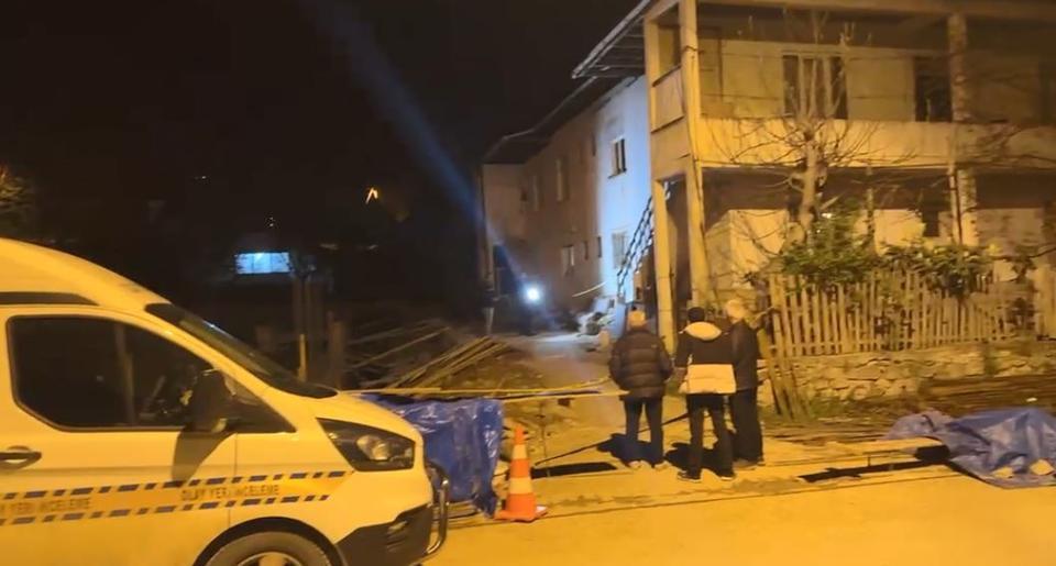 Merdivenden düşen adamdan acı haber