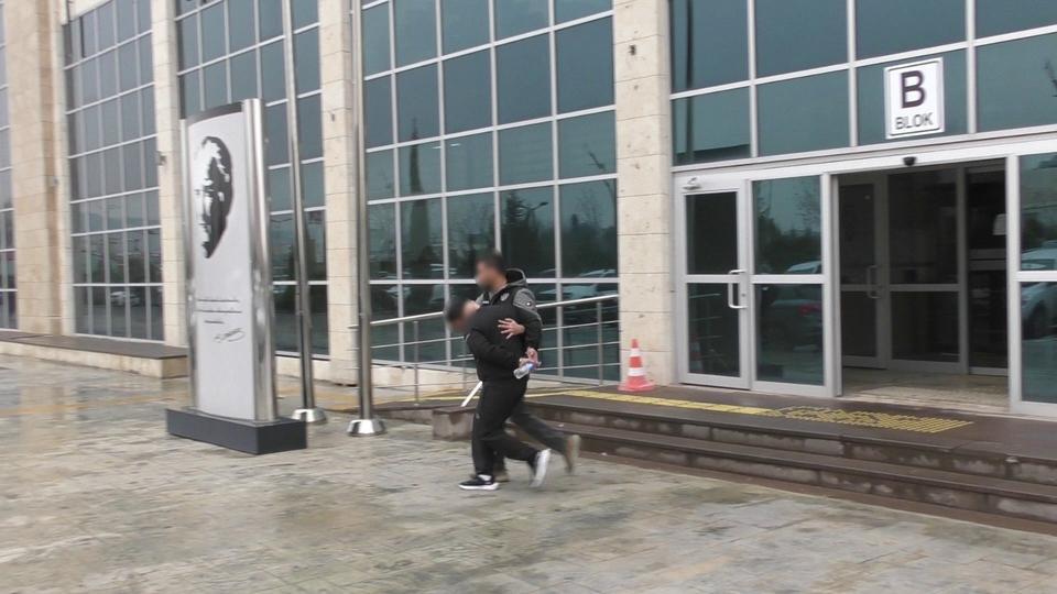 Uşak'ta uyuşturucu operasyonunda 3 kişi tutuklandı