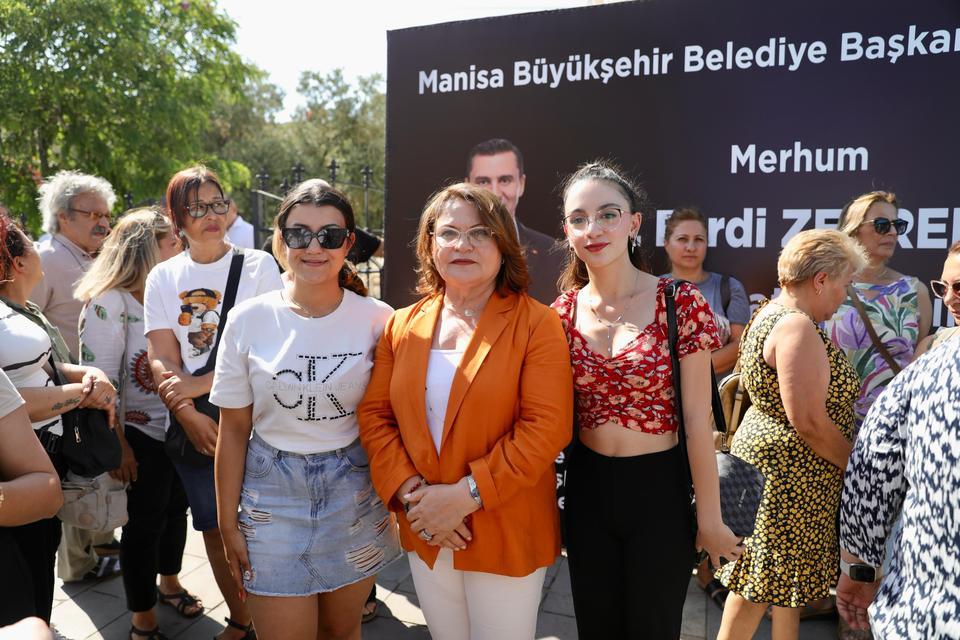 DİDİM'DE MERHUM BAŞKAN ZEYREK İÇİN LOKMA HAYRI GERÇEKLEŞTİRİLDİ